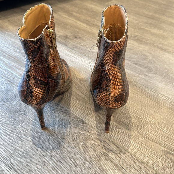 🆕 ZIGI SOHO Savida snake print booties Size 8 - Picture 3 of 6